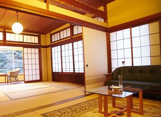 湯の山温泉 金花水月 求人
